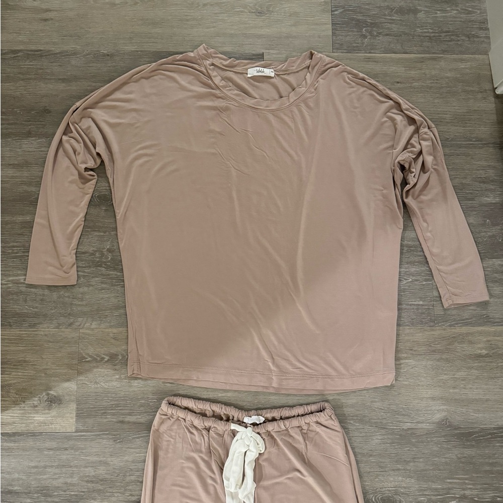 Lounge Set - Picture 5 of 5